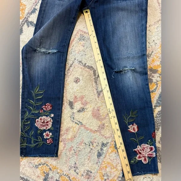 Driftwood Jeans Womens Size 29 Jackie Dark Wash Floral Embroidery Skinny Destroy - Picture 6 of 7